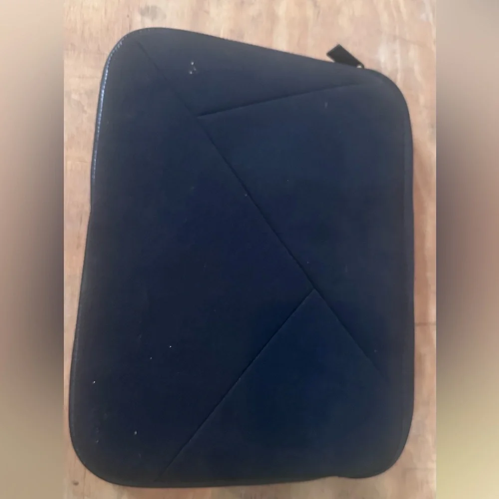 Targus Black Soft Padded Laptop Sleeve with Zip close
